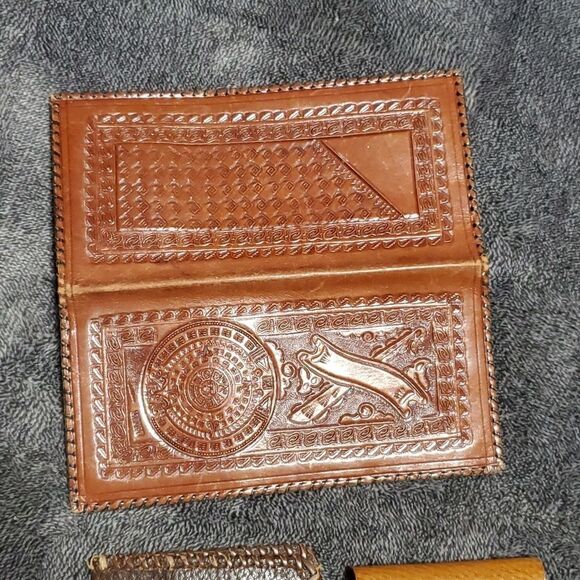 Gaitan tooled leather check Wallet, stitched, Bifold leather, vintag Key Case - Picture 2 of 8